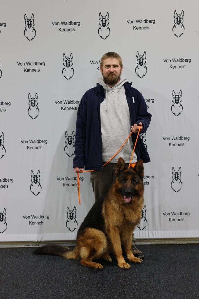 Johnny Kennel Helper